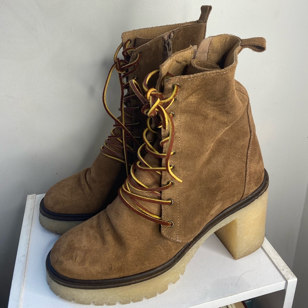 WOMEN’S FREE PEOPLE “DYLAN LACE-UP BOOTS”